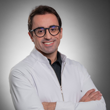 Dr Lucas Caseri